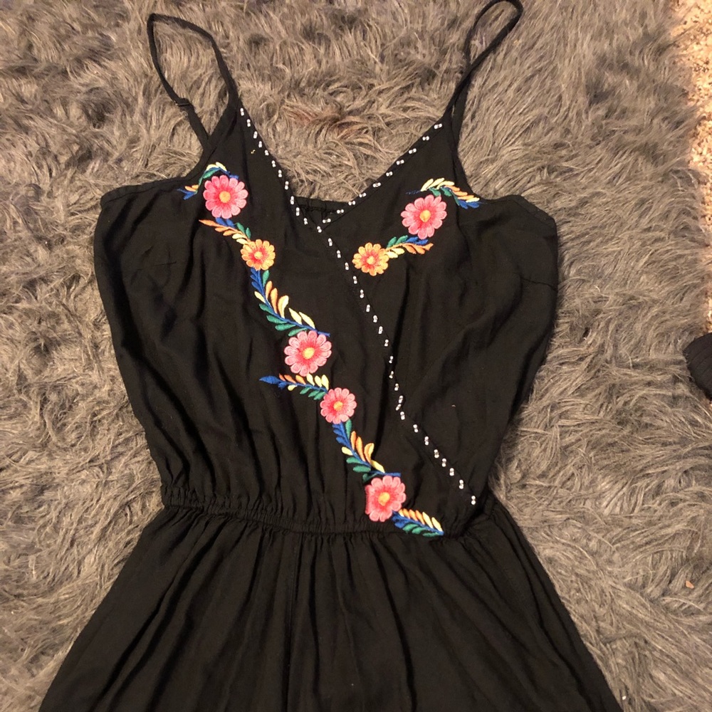 Cute romper!!